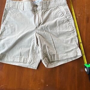 3/$10. Old Navy womens Beige Flat Front Shorts